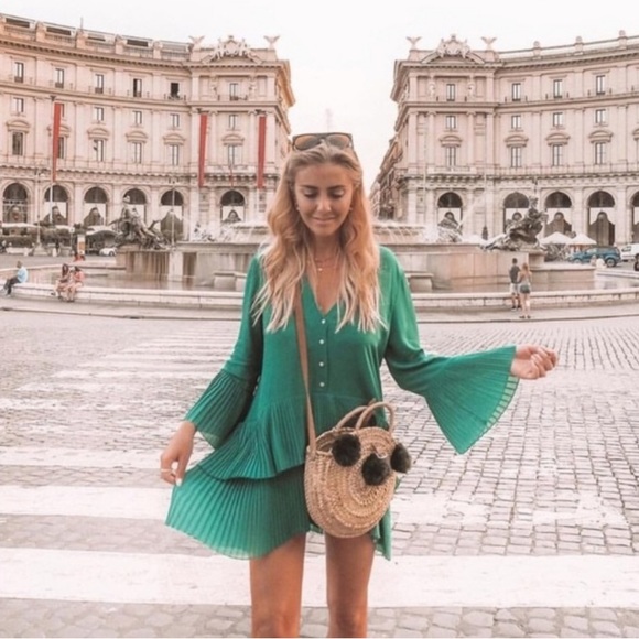 Zara BLOGGER FAV Green Pleated Tiered Dress - Picture 3 of 8